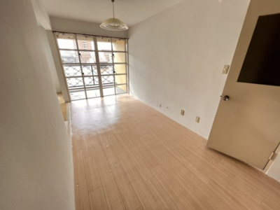 【居間・リビング】 | アパルトマンK | レトロでオシャレなリビングです