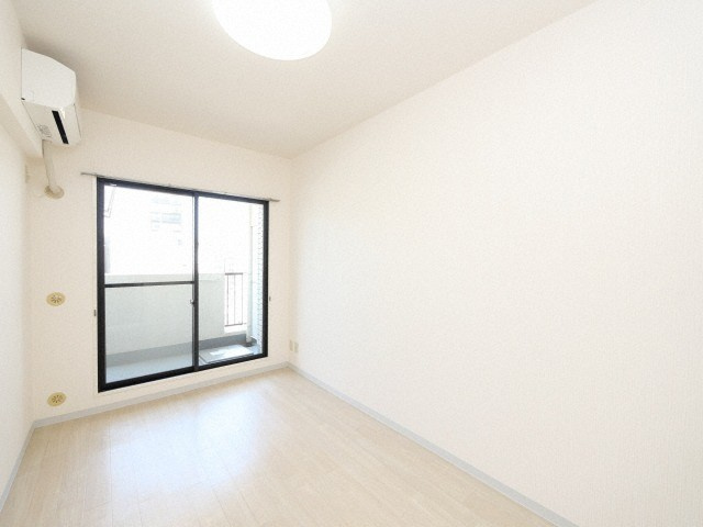 パークサイド上本町駅前の居間・リビング