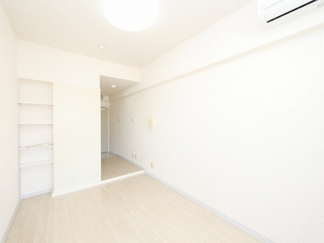 パークサイド上本町駅前の居間・リビング