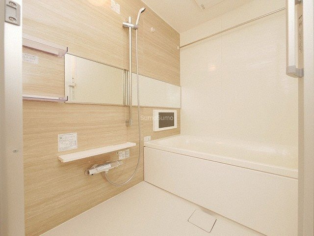 プレジオ難波ASIANの浴室