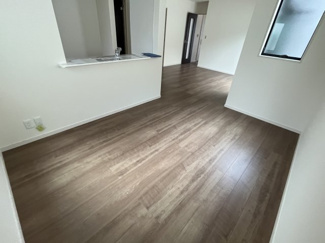 【居間・リビング】 | 【20万円ｷｬｯｼｭﾊﾞｯｸ対象物件】リーブルガーデン北葛城郡上牧町片岡台2丁目第3全2棟 2号棟 | 施工例写真