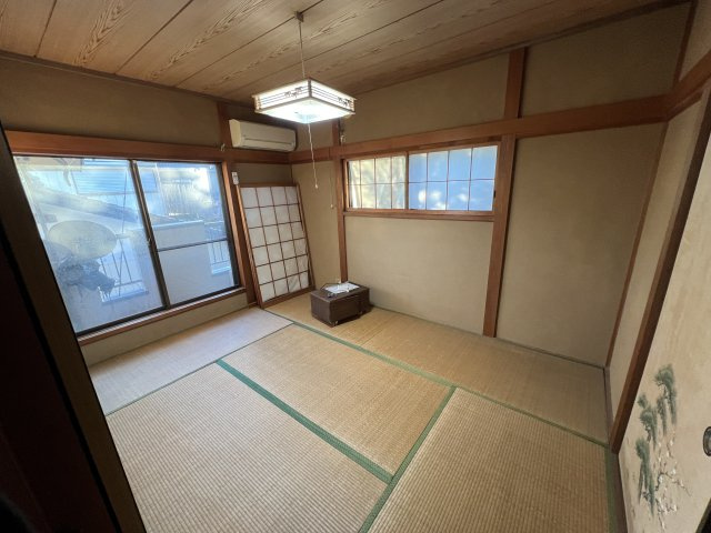 千葉県市原市南岩崎　中古戸建の和室|落ち着いた雰囲気の和室付きです