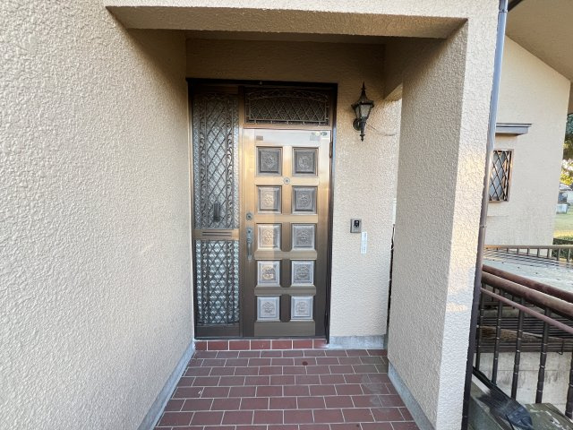 千葉県市原市南岩崎　中古戸建の玄関|シンプルで使いやすい玄関です