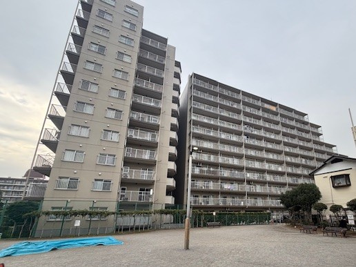 ファミール谷津の外観|落ち着いた雰囲気の外観です