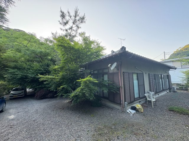 【10畳以上居室有】館山市正木　中古戸建ての外観|建物外観を気になさる方へ、見た目の良い物件です