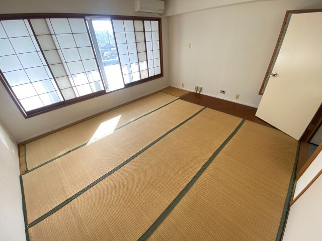 【民泊可！】勝浦市松部   3階建 の和室|和室があれば、来客や子供用のスペースとして活躍します