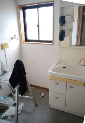 東金市小沼田　中古戸建の脱衣所