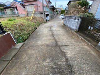鴨川市貝渚の売地の前面道路含む現地写真