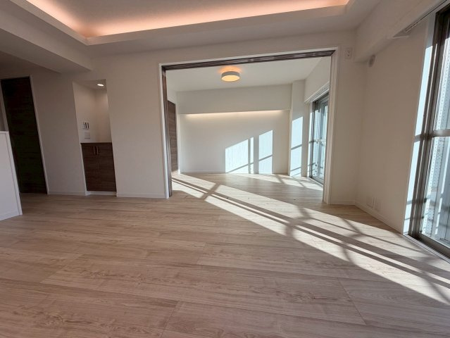 宇喜田ホームズの居間・リビング|居間です