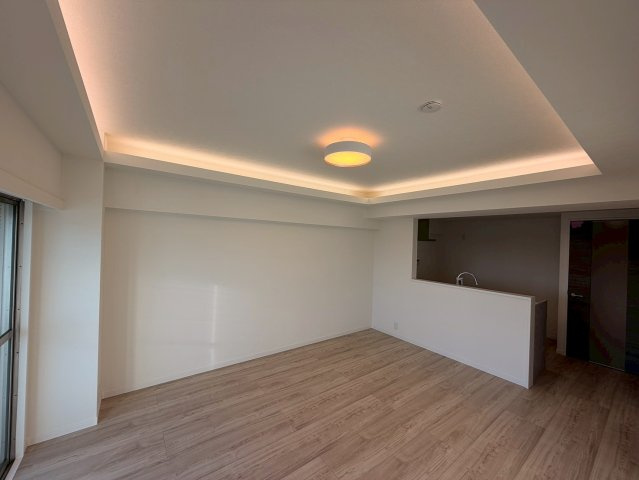 宇喜田ホームズの居間・リビング|こちらの居間で趣味の時間をお楽しみください