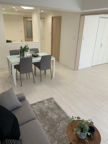 アーベントハイム葛西臨海公園の居間・リビング|おしゃれな居間です