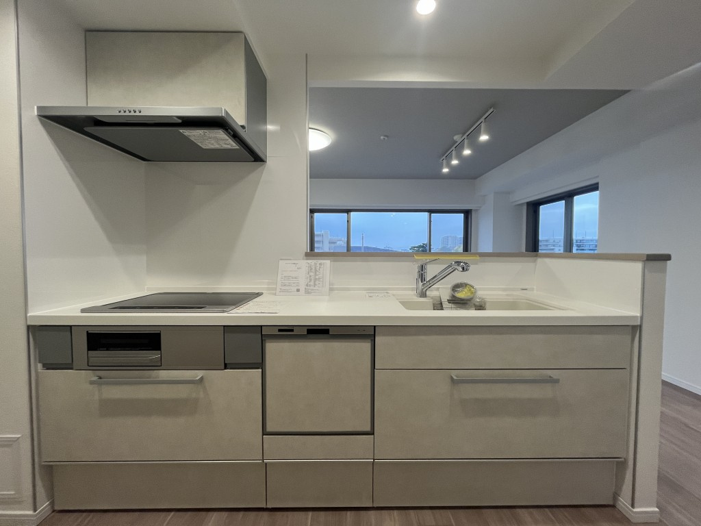 グーディッシュ千歳船橋のキッチン|コンパクトなキッチンで掃除もラクラク