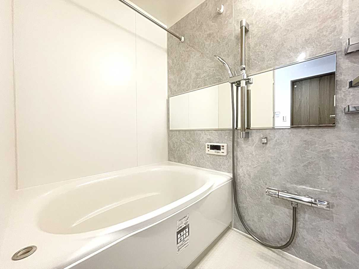 コートハウス東品川の浴室|落ち着いた空間のお風呂です