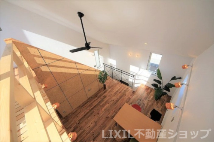 アウトドア×お家の居間・リビング|こちらの居間で趣味の時間をお楽しみください