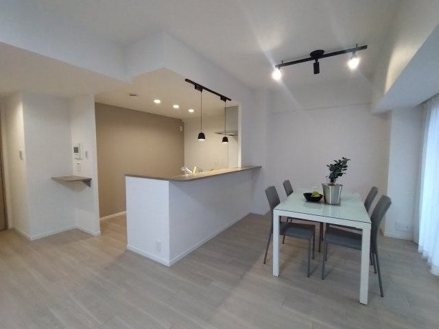 ジェイパーク北千住モナクレイスの居間・リビング|ゆったり過ごせるリビングです