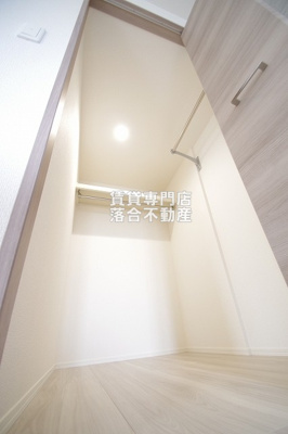 【収納】 | コンフォールえのき　参番館 | たっぷり収納できるウォークインクローゼット♪