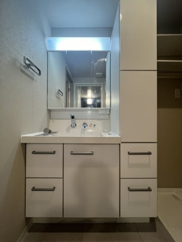 エンゼルハイム大森南の独立洗面台|独立洗面台です