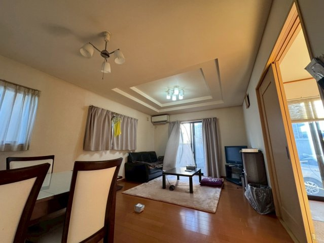 -三丁目不動産-　深谷市国済寺町　平成20年築の居間・リビング