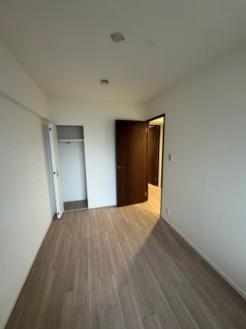 ライオンズガーデン狭山祇園の洋室|ゆったりした洋室です