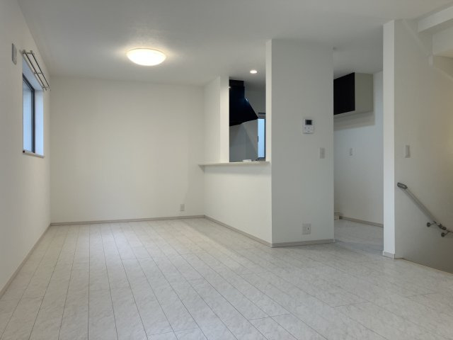 川口市青木二丁目戸建の居間・リビング