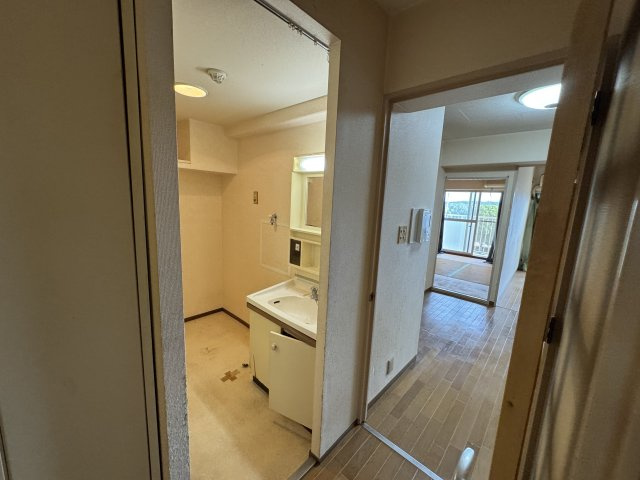 －三丁目不動産-　本庄スカイハイツB棟4階　EV付　内工事の内装|内装もきれいです