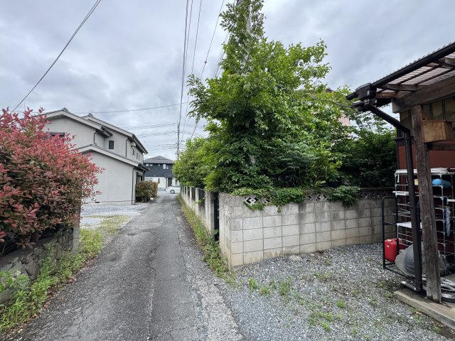 －三丁目不動産-　秩父市近戸町　敷地広々約114坪の外観