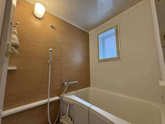 -三丁目不動産-入間駅前プラザ6号棟-の浴室|きれいなお風呂です