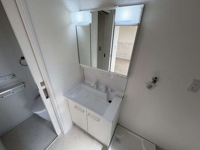 エターナルシー泉台の洗面所