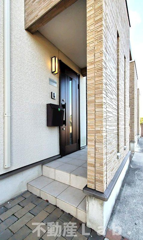 Nヴェールの玄関