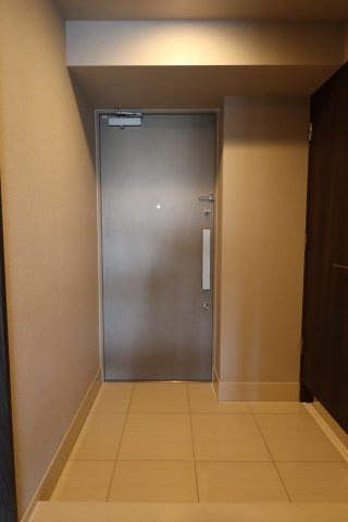 GENOVIA赤羽の玄関