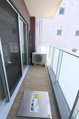 GENOVIA浅草Ⅵskygardenのバルコニー