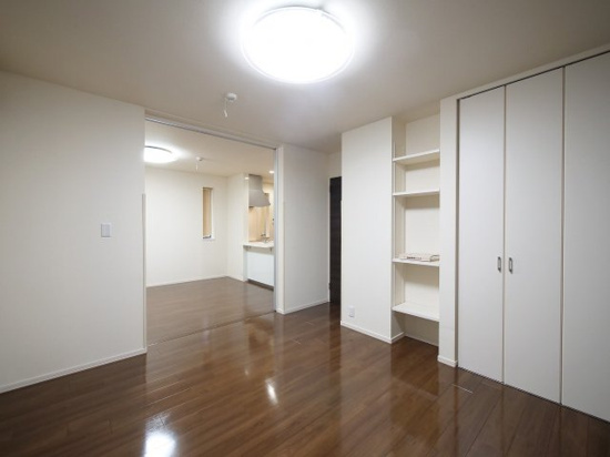 民ちゃん家の洋室