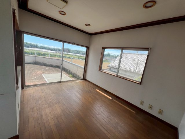 －三丁目不動産-熊谷市樋春　RC造木造の洋室