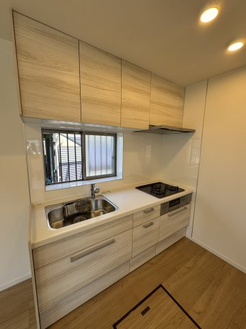 久喜市本町二丁目戸建のキッチン|お料理しやすいキッチンです