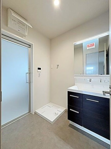 Ｇ＋ＣＯＬＯＲ木田Ｂの洗面所