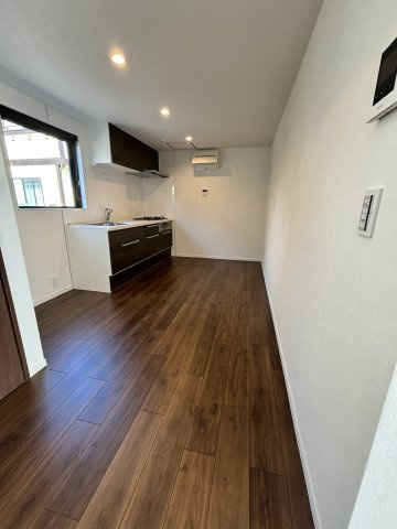 志木市本町二丁目戸建の居間・リビング|ゆったりとしたリビングです