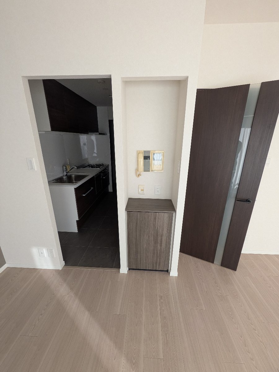 コート浦和常盤の居間・リビング|こちらの居間で趣味の時間をお楽しみください