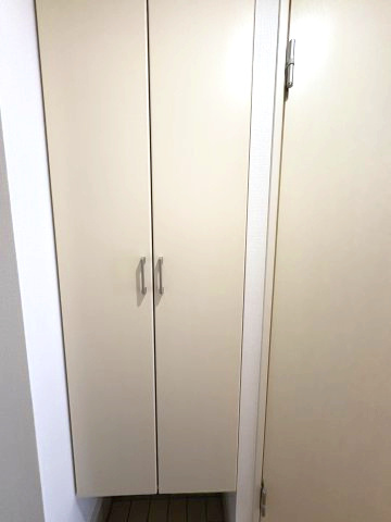 コルトーナ壱番館の玄関