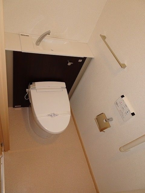 アルベロ向島23のトイレ