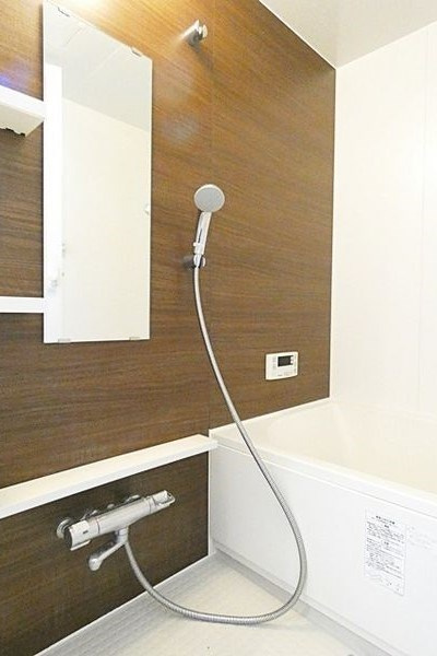 パークウエスト上社の浴室