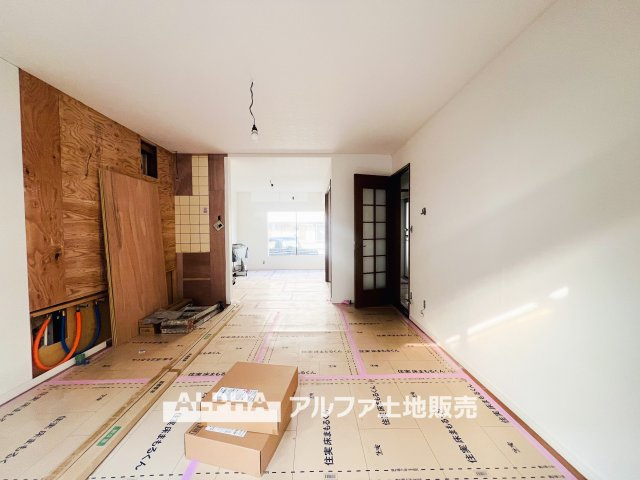 青梅市新町5丁目　再生住宅　中古戸建1邸の内装|【Forever there】
◆ずっとそこに◆あったかのようなそれぞれが生きる場所を見つける。そして心地よさを求めて暮らしの質を高める。