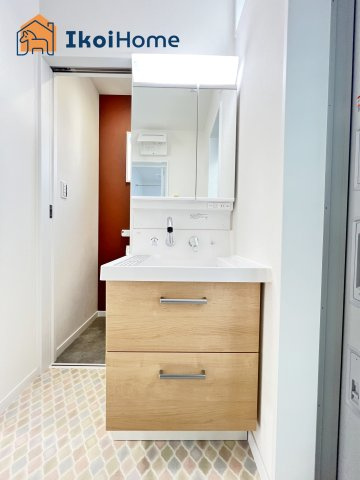 明石市藤が丘1丁目　新築戸建の洗面所|【ホームページに現地動画掲載中】●年中無休：当日予約可●洗面台下には収納もございます！