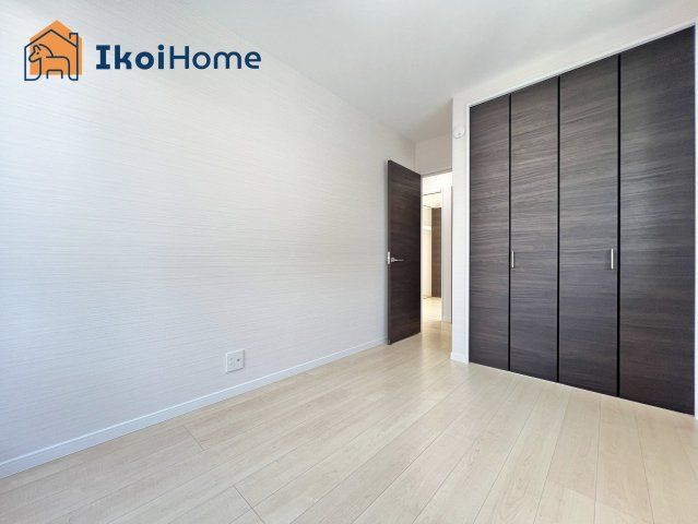 明石市藤が丘1丁目　新築戸建の寝室|【ホームページに現地動画掲載中】●年中無休：当日予約可●収納スペースも広く収納豊富で便利です！