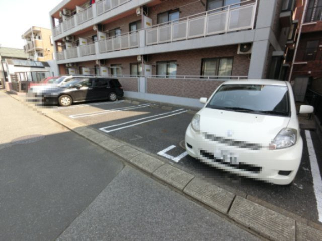 【駐車場】