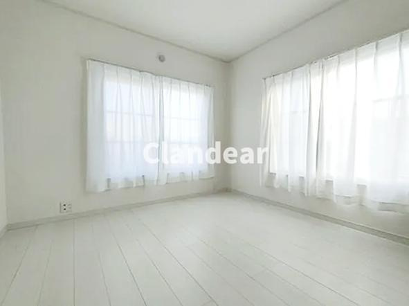 エミネス北綾瀬の洋室|ドキドキの新生活も、安心してスタート。ぴったりの住まいを見つけませんか？クランディアが一緒に住まい選びをサポートします‼　まずは、お気軽にお問合せください　＃クランディア