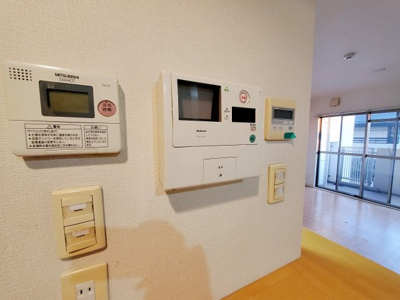 【セキュリティ】 | シャトレ秋桜 | 安心のモニター付きインターホンです。