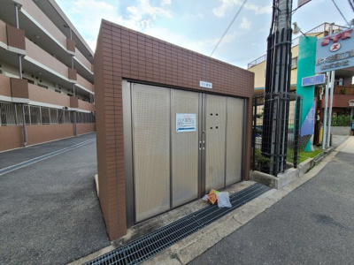 【その他共用部分】 | シャトレ秋桜 | 敷地内ゴミ置き場です。