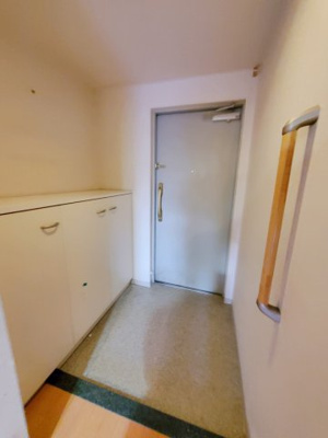 【玄関】 | シャトレ秋桜 | 広々とした玄関です。