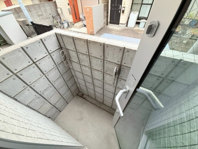 あんしん+磯馴町08-1054のバルコニー