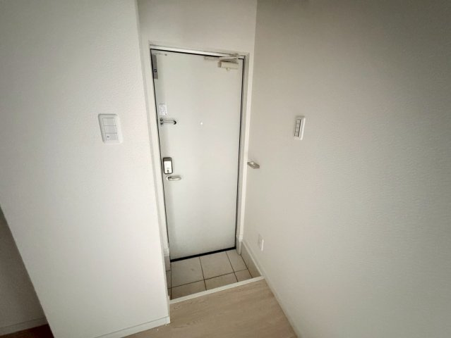 あんしん+磯馴町08-1054の玄関